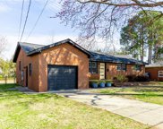 1536 Lakeview Drive, Northwest Virginia Beach image