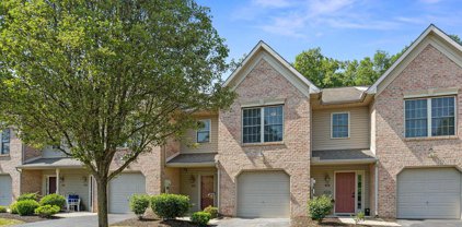 526 Woodthrush Ct, Harrisburg