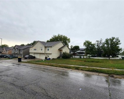 6532 NE 44th Street, Kansas City