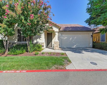 2040 Avignon Lane, Roseville