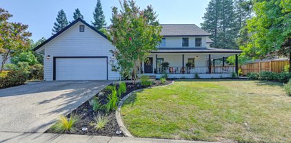 210 Firestone Drive, Roseville