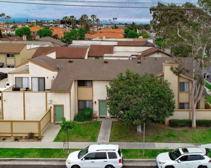301 Utica Avenue, Huntington Beach