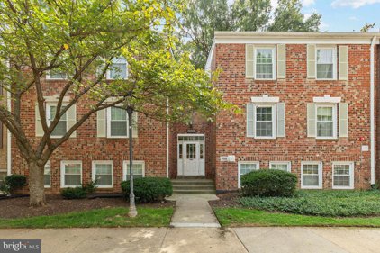 880 Quince Orchard Blvd Unit #201, Gaithersburg