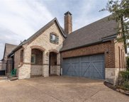 621 The Lakes  Boulevard, Lewisville image