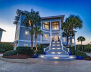 Gift From the Sea - Luxury Home Exchange in Figure 8 Island, North