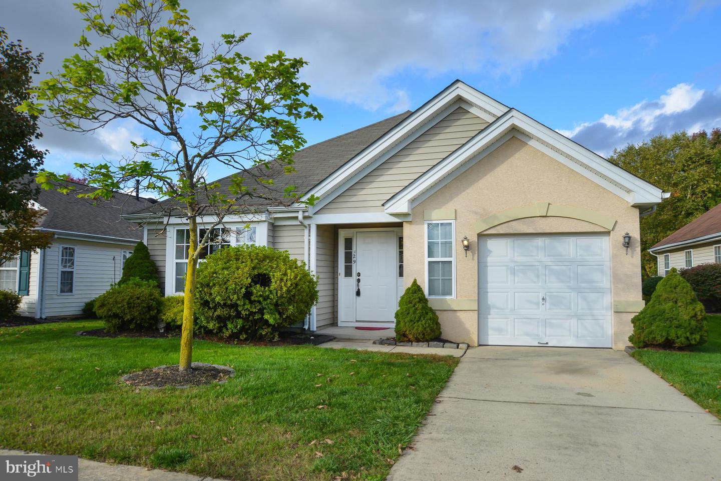 129 Blue Heron Drive, Thorofare, 08086