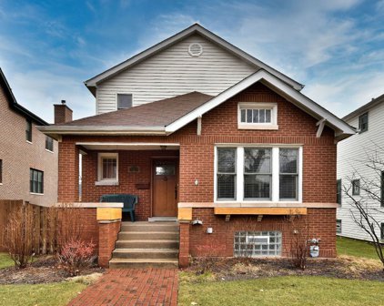 7049 N Osceola Avenue, Chicago