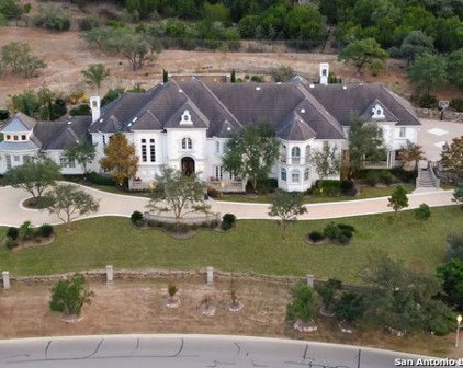 2 Admirals Way, San Antonio