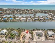 565 Lake Murex  Circle, Sanibel image