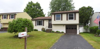 3863 Pintail Path, Clay