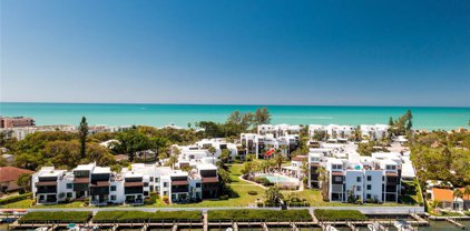 2955 N Beach Road Unit A513, Englewood