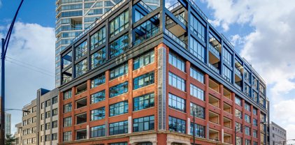 676 N Kingsbury Street Unit #302, Chicago