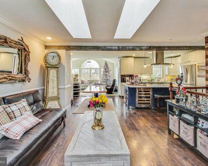 4613 Kentwood Ln, Woodbridge
