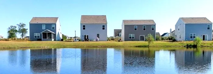 Pond in Woodbury at Palmetto Pointe