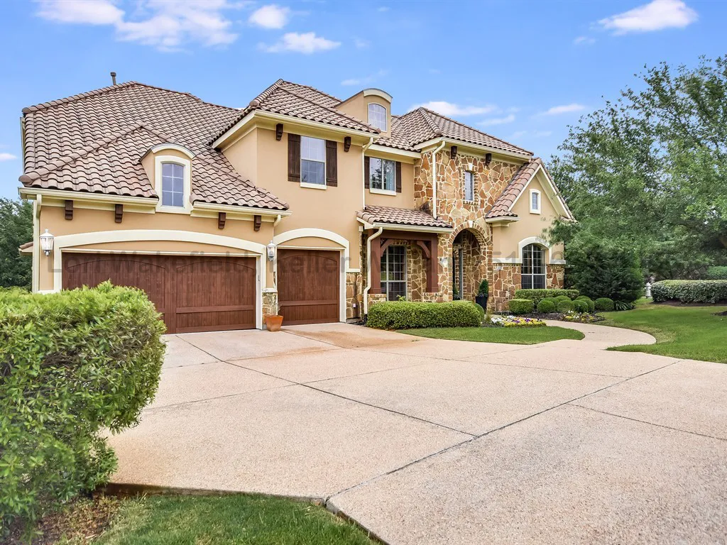 16100 Ozarks Path Austin TX | MLS 6728763 | Lori Wakefield REALTOR Keller Williams