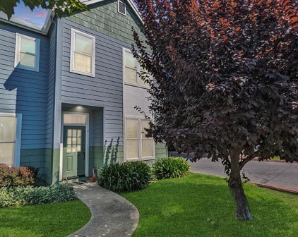 911 Saint Andrews Drive, Valley Springs