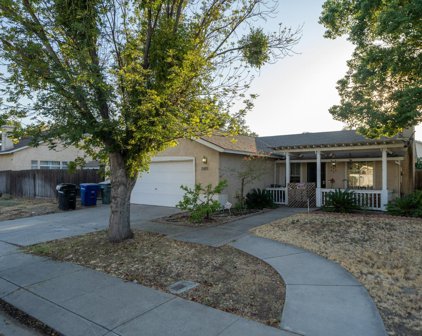 2401 Manhattan Way, Modesto