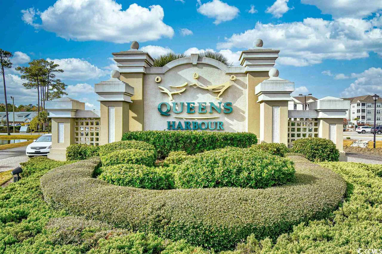 Condos for Sale in The Village at Queens Harbour