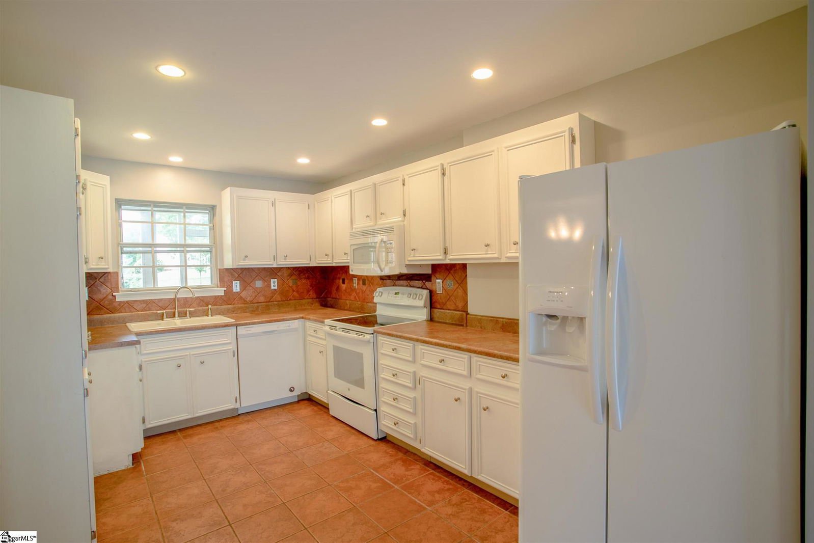 MLS 1451713 Riverbend Condos 925 Cleveland Street Unit Unit 269