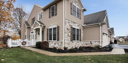 806 Violet Cir, Mechanicsburg