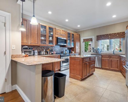 902 South Carolina Ave Se, Washington