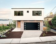 918 32nd Avenue S, Seattle image