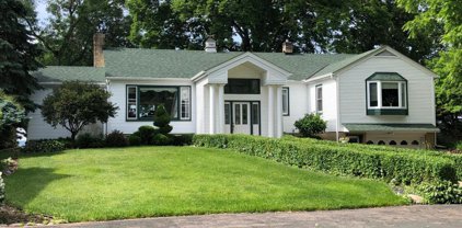 2660 Lakewood Lane, Mound