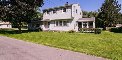 475 Sylvan  Street, Oneida-Inside