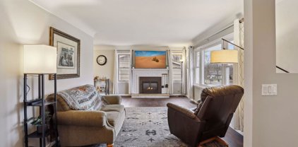 609 Park Valley Drive E, Hopkins