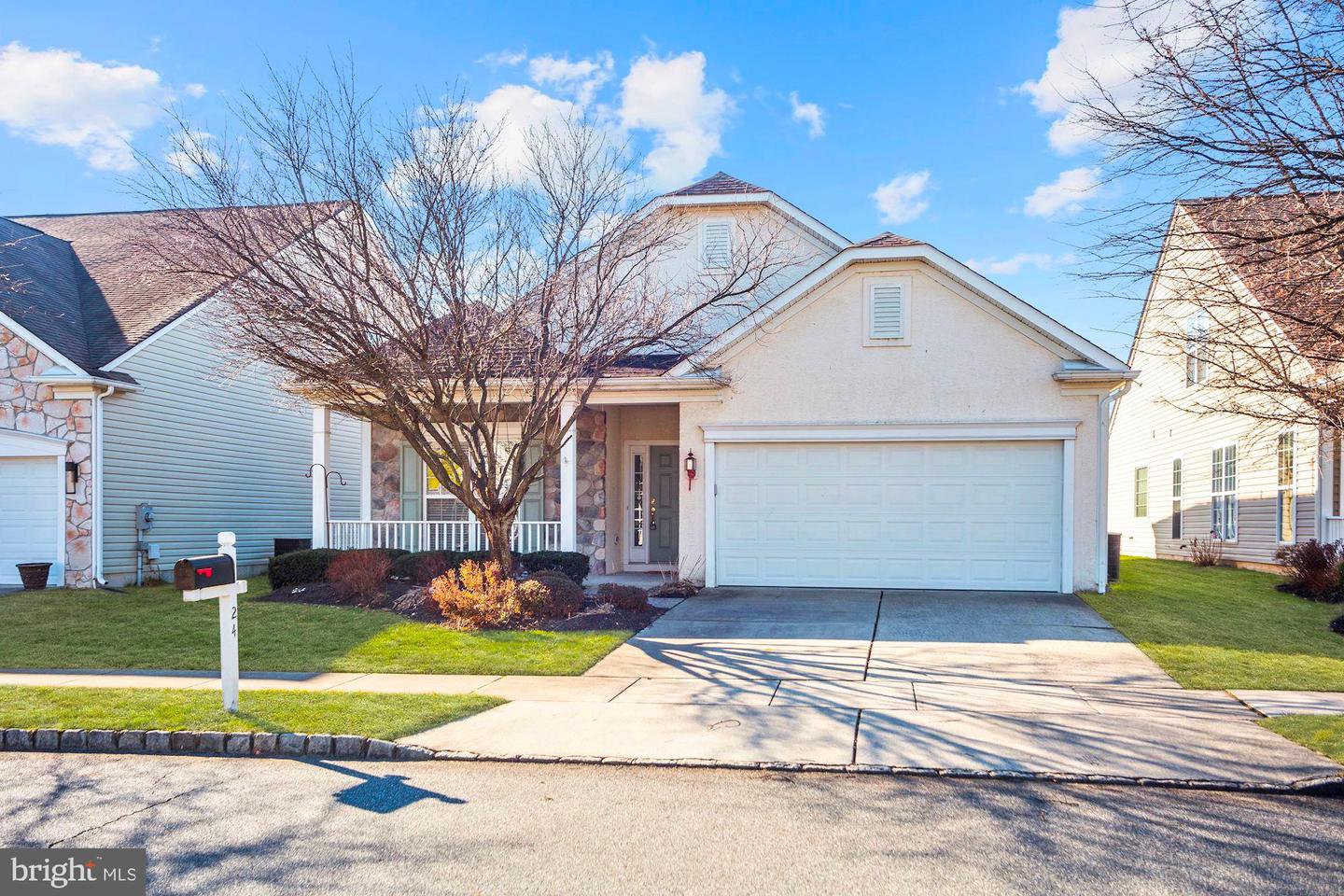 24 Emery Way, Delanco, 08075