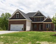 204 Meadowfield Run, Clemmons image