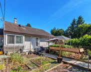 2114 Ninth Avenue, New Westminster image