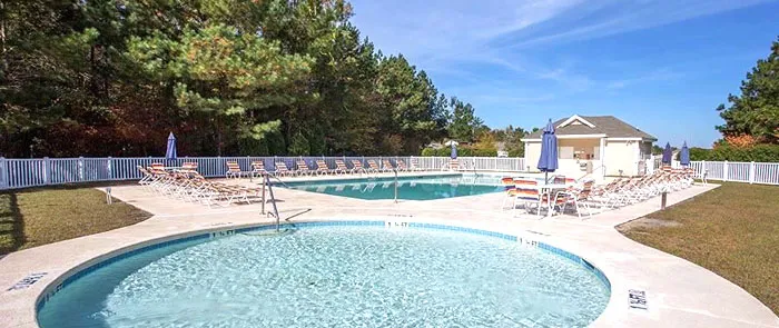 Pool at Wakefield in Longs