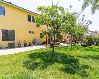 6717 Moonriver St, Eastvale