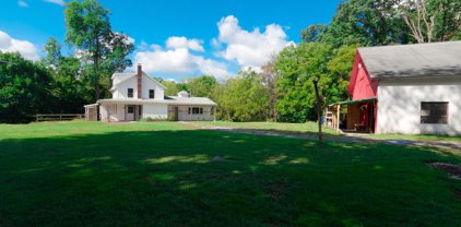 145 Richardson Rd, Middletown