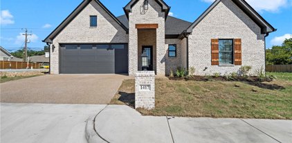 1417 Tranquility  Trail, Woodway