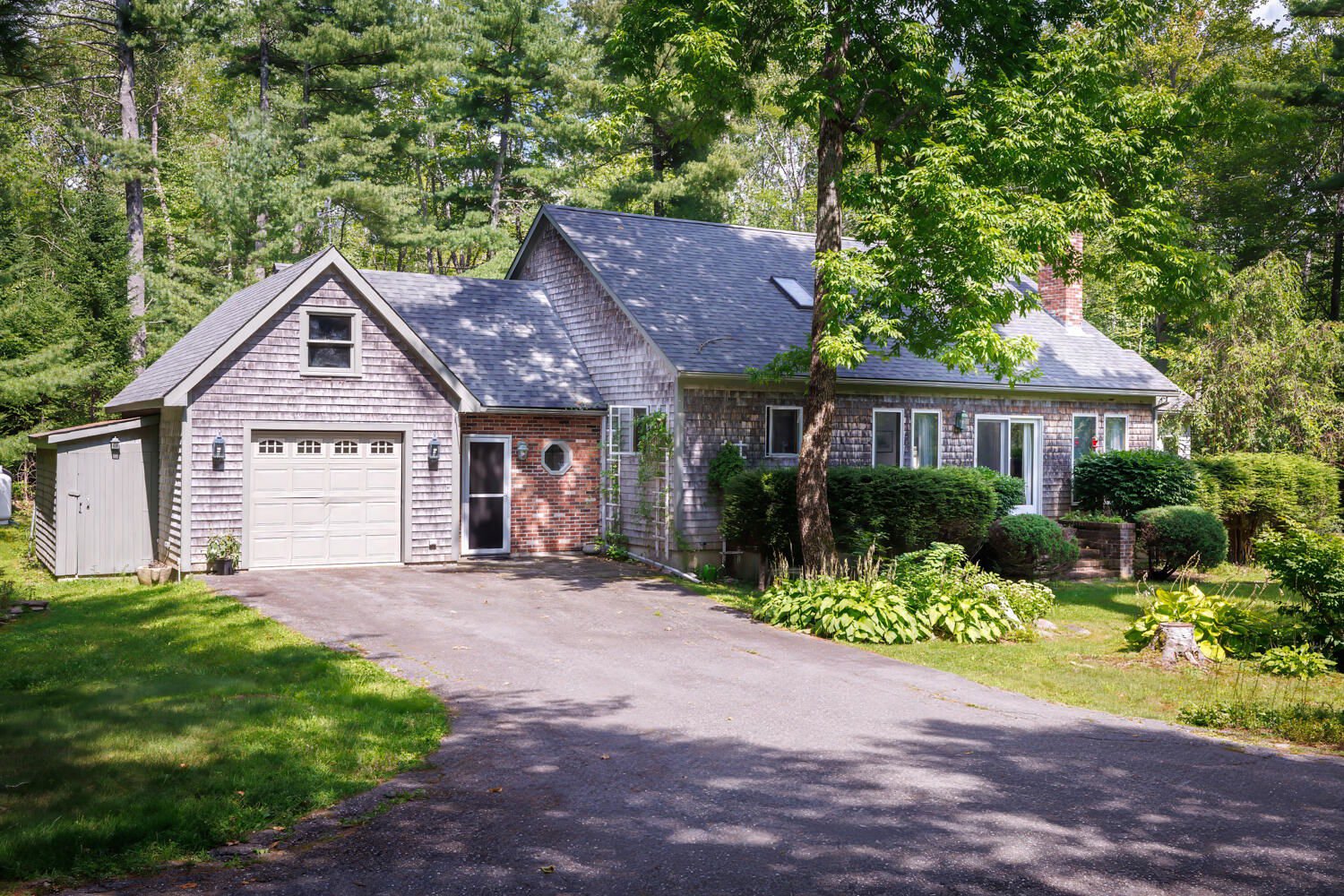 454 Buttermilk Road, Lamoine, 04605
