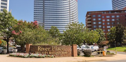1021 Arlington Blvd Unit #310, Arlington