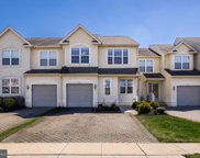 33 Heron Pointe Ct, Marlton image