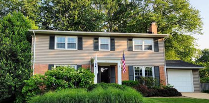 8813 Higdon   Drive, Vienna