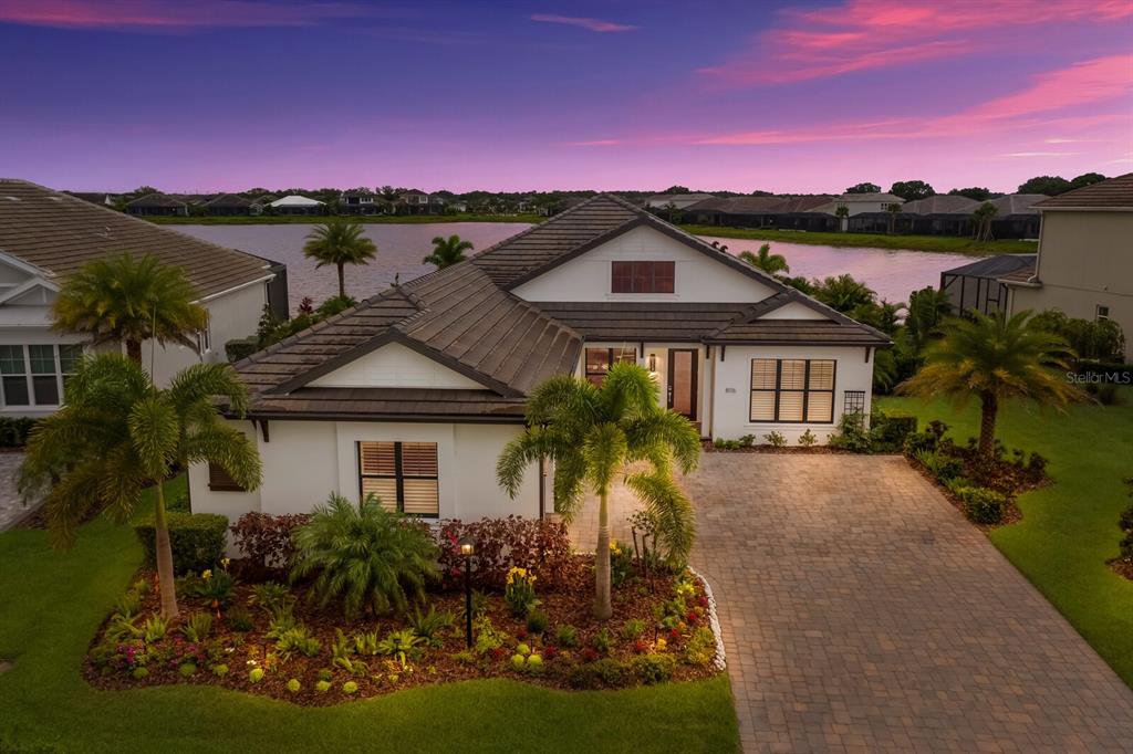 8116 Grande Shores Drive, Sarasota, 34240