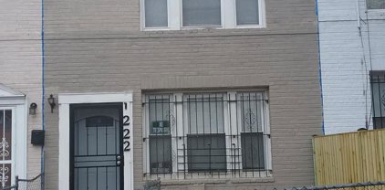 1222 16th St Ne, Washington