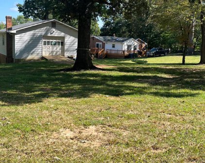 14322 Spriggs Rd, Woodbridge