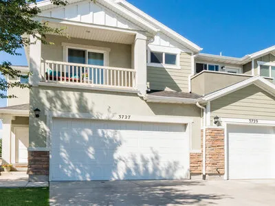 Thanksgiving Meadows townhomes in Lehi