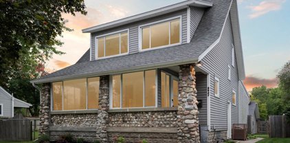 2047 Eastern Avenue NE, Grand Rapids