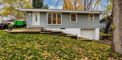 1513 Independence Avenue N, Golden Valley