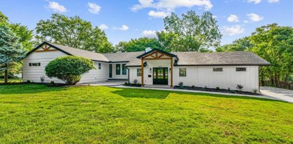 6433 Hodges Drive, Prairie Village