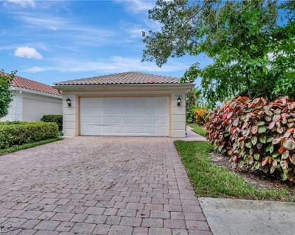5682 Eleuthera Way, Naples