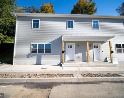 17 N 2nd St, Steelton