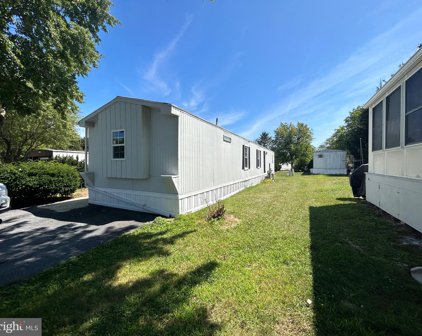 10 Cherry Ln, Carlisle